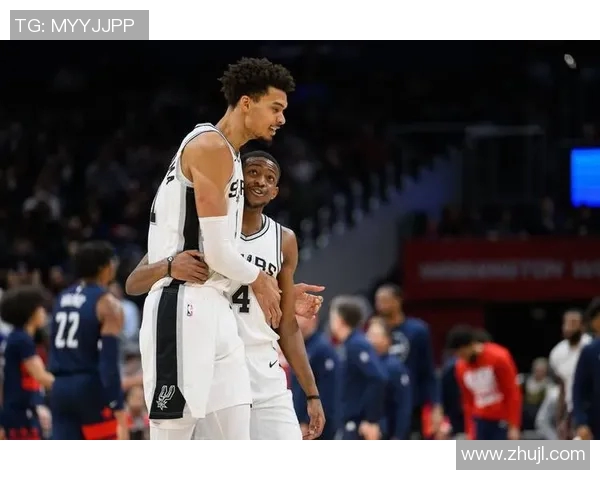 2019年骑士与马刺精彩对决回顾及赛季表现分析